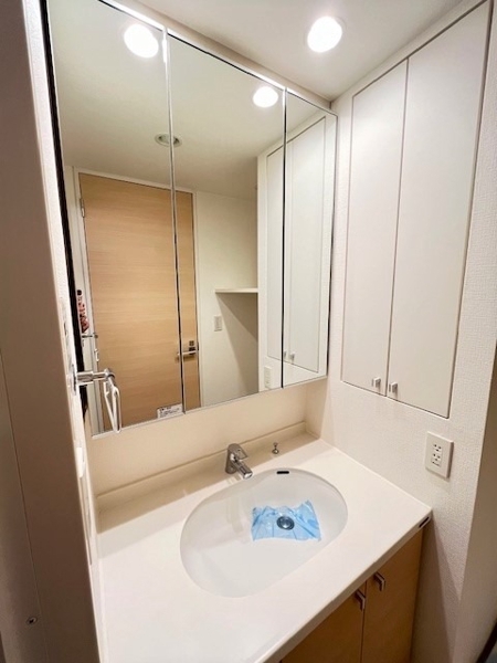 新宿区市谷砂土原町２丁目のマンション