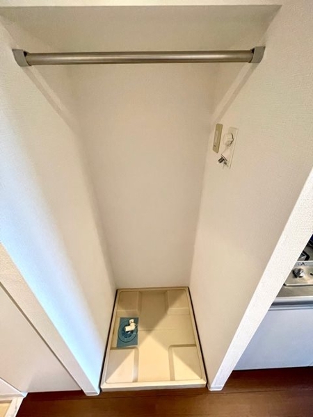 新宿区市谷薬王寺町のマンション
