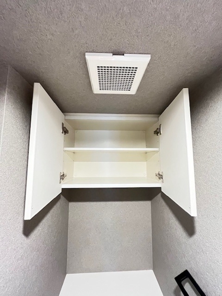 新宿区市谷本村町のマンション