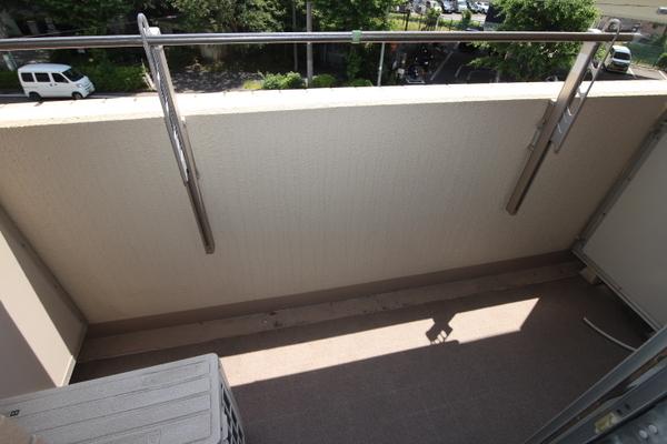 横浜市南区新川町１丁目のマンション
