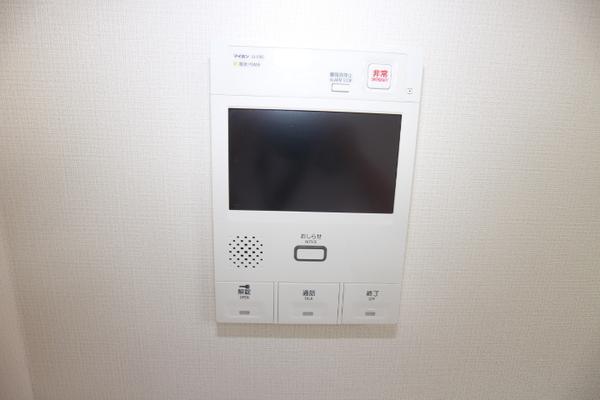 横浜市南区新川町１丁目のマンション