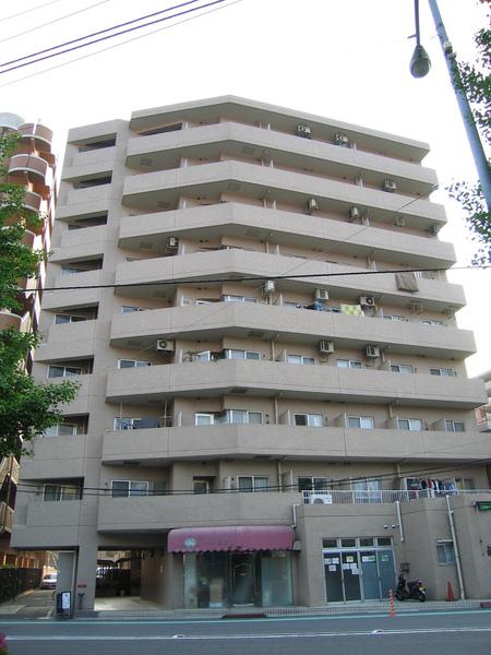 横浜市南区新川町１丁目のマンション