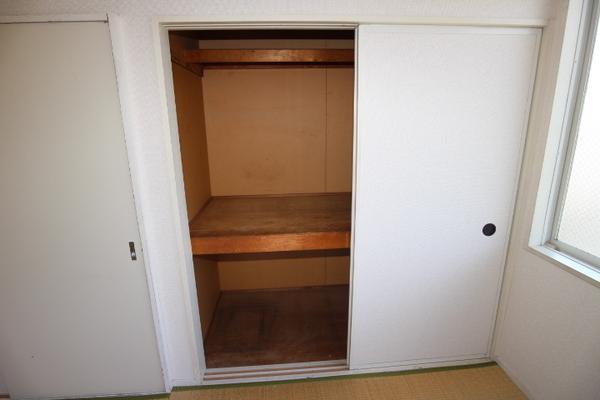 横須賀市船越町８丁目のアパート