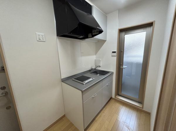 横浜市南区二葉町２丁目のマンション