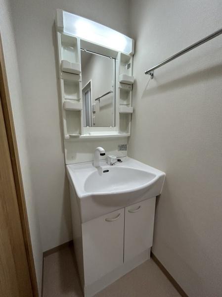 横浜市南区二葉町２丁目のマンション