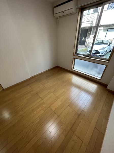 横浜市南区二葉町２丁目のマンション