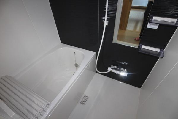 横浜市南区二葉町２丁目のマンション