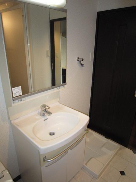 グリフィン横浜・東口弐番館