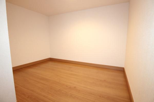 ＮＩＳ鶴見アパートメント