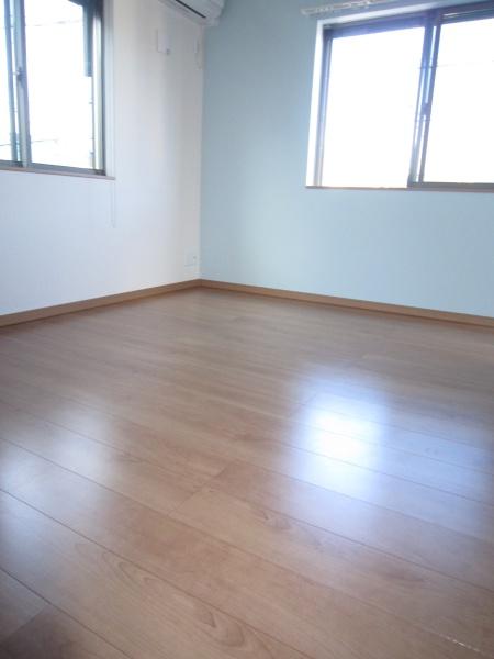 ＮＩＳ鶴見アパートメント