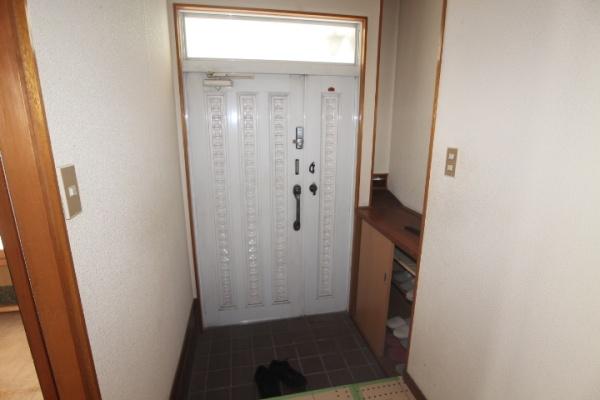 新川町１丁目貸家