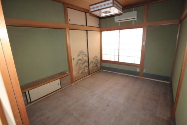 新川町１丁目貸家