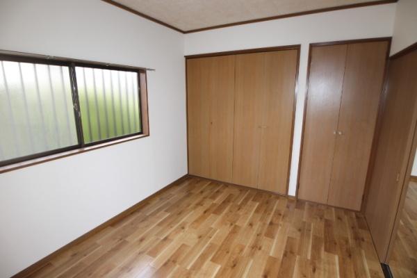 和泉町貸家