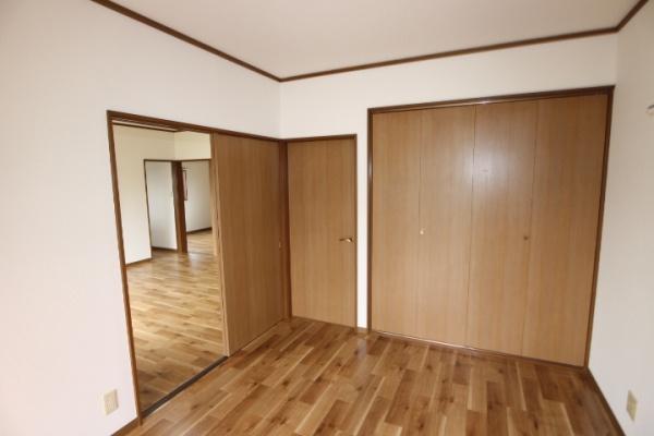 和泉町貸家