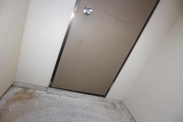 和泉町貸家