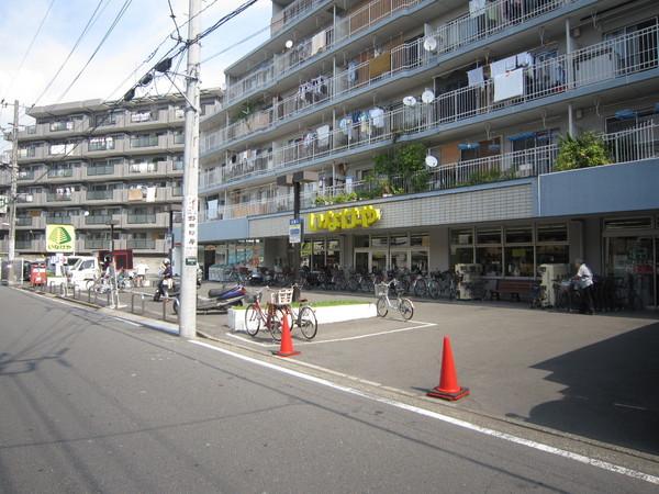 メイプルロード(いなげや横浜東蒔田店)
