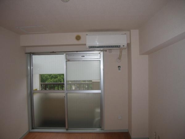 モナーク伊勢佐木