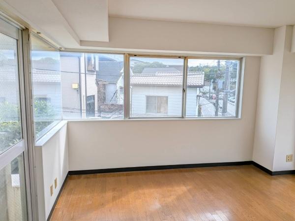 横浜市南区六ツ川２丁目のマンション