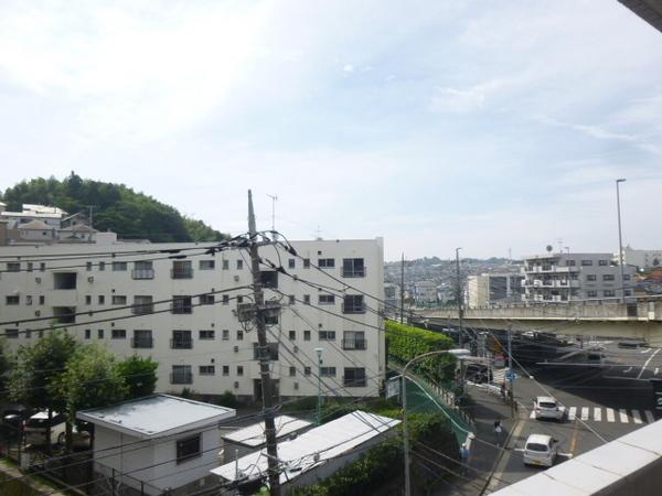 ファーストクラス鴨居