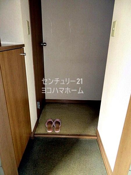エクセル岩本(玄関)