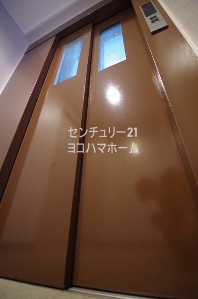 サンテラス反町公園