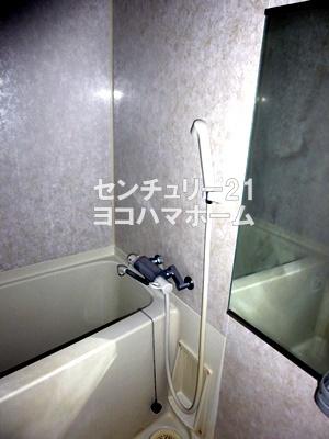 リヴシティ関内
