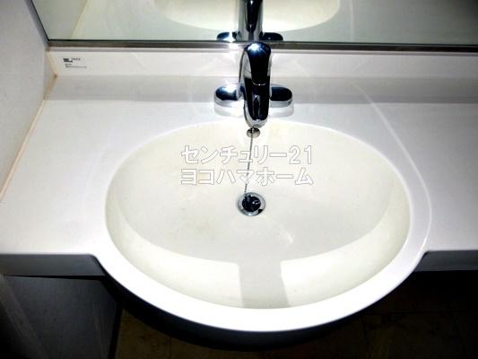 リヴシティ関内