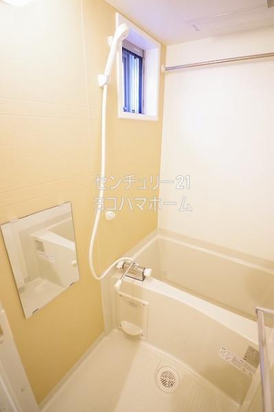 コニファー新子安