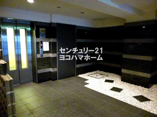 リヴシティ関内