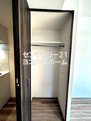 AZEST関内