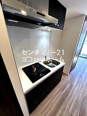 AZEST関内