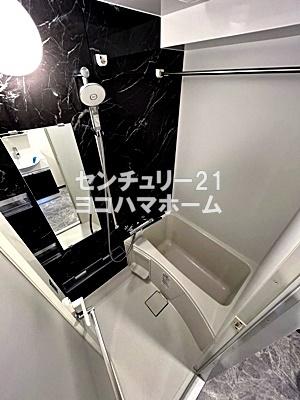 AZEST関内