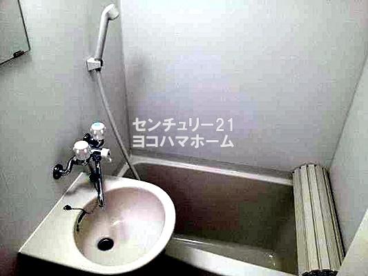 ティーリーフ横浜レジーナ