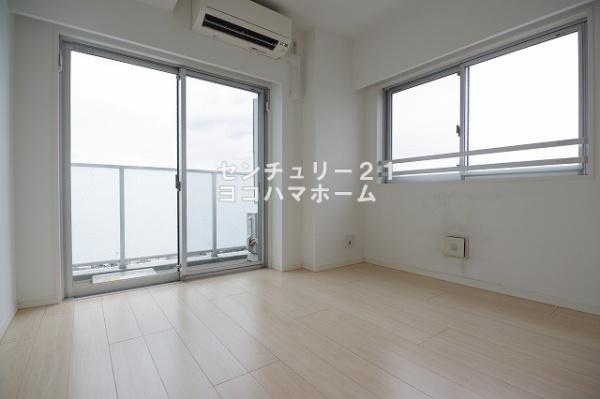 ディアレイシャス横浜WEST