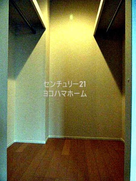グラーテス
