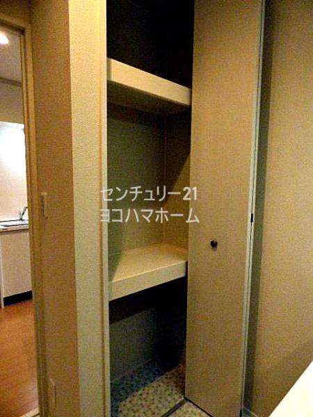 グラーテス
