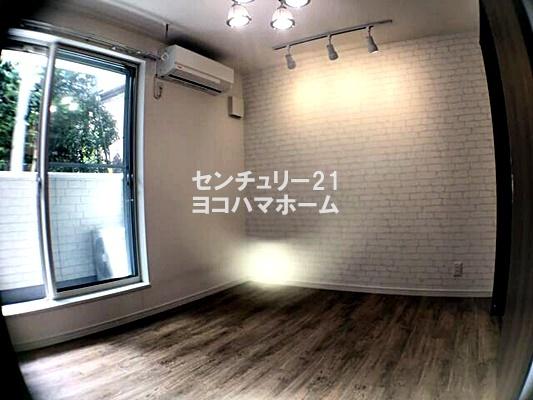 シャトーライフ横浜I(リビング)