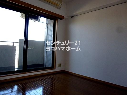 ヴィラコート横浜(洋室)