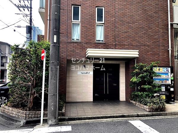 エストゥルースプラス東神奈川