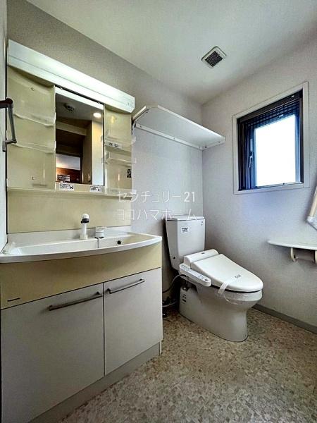 エストゥルースプラス東神奈川