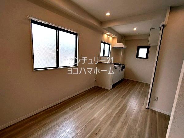 コーポサンシャイン