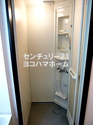 フェリーチェ上反町