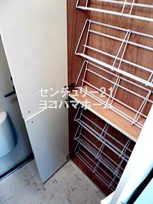 フェリーチェ上反町