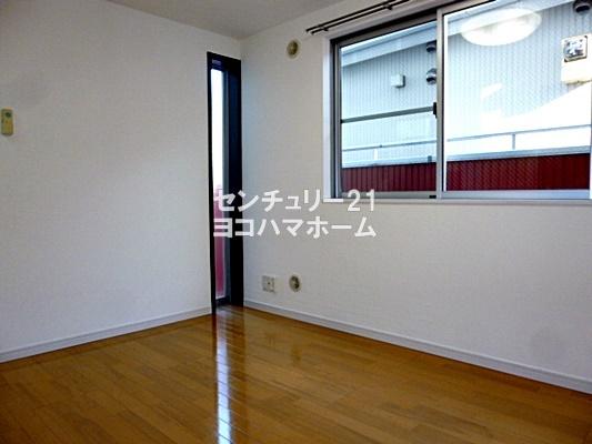 フェリーチェ上反町