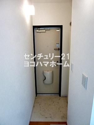 フェリーチェ上反町