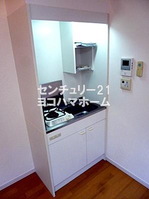 フェリーチェ上反町