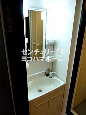 フェリーチェ上反町