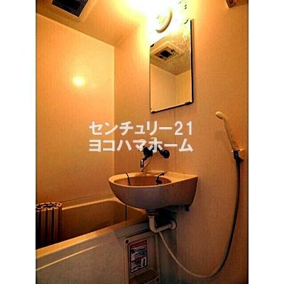 ボヌール八番館