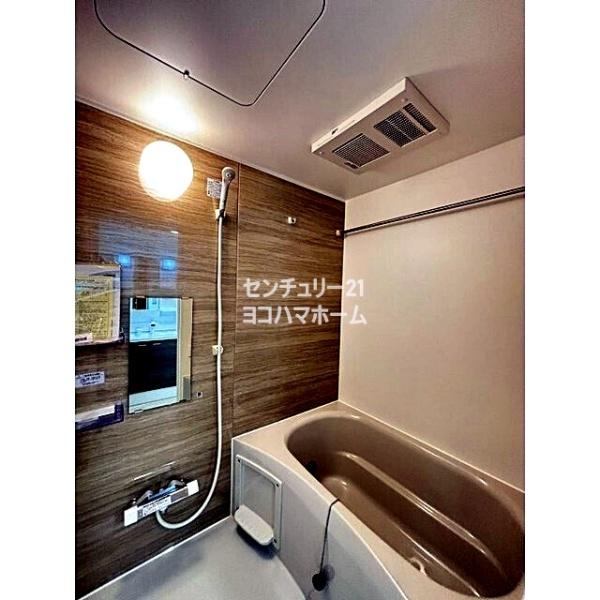 ブロンテ三ツ沢