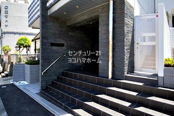 プレミアムキューブ横浜反町